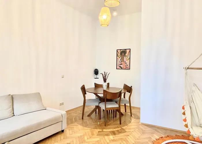Bamboo : A Cozy Family Haven In Vienna's 9th District Vienna
