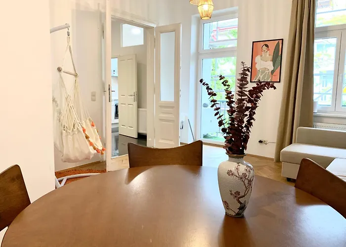 Bamboo : A Cozy Family Haven In Vienna's 9th District Vienna